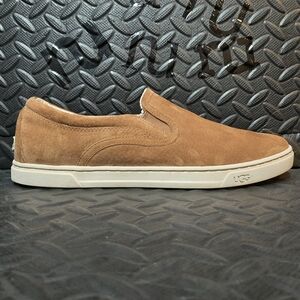 UGG Fierce Slip On Chestnut 1006737 Size 9.5..........(kp10)